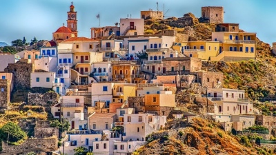Άδειες για ξενοδοχεία σε Χίο και Κάρπαθο