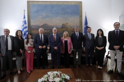 Σύμβαση ύψους 2.074.611 ευρώ για την ψηφιοποίηση των συλλογών της Βιβλιοθήκης της Βουλής των Ελλήνων