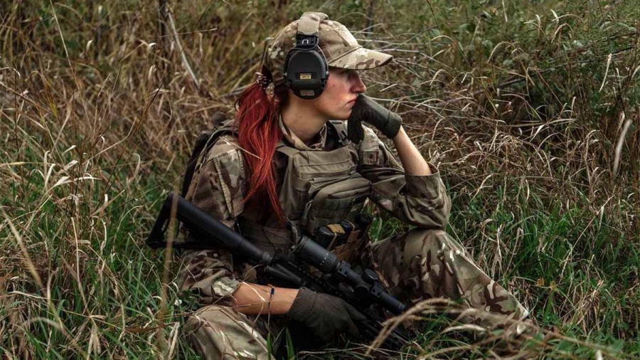 «Χτυπάνε κάτω από τη μέση» - Οι Ουκρανές ελεύθερες σκοπεύτριες δείχνουν σκληρότητα προς τους Ρώσους στρατιώτες