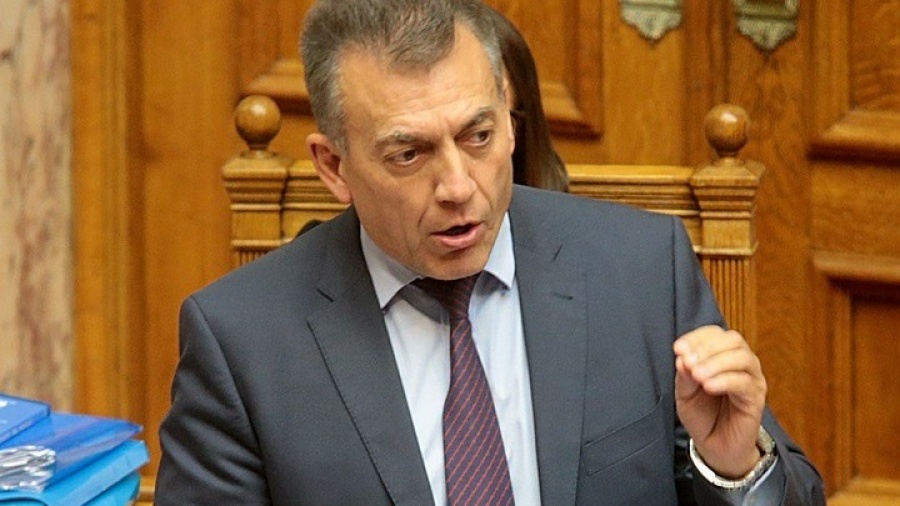 Διαβεβαιώσεις Βρούτση για αυξήσεις στις συντάξεις και καμία μείωση με το νέο ασφαλιστικό