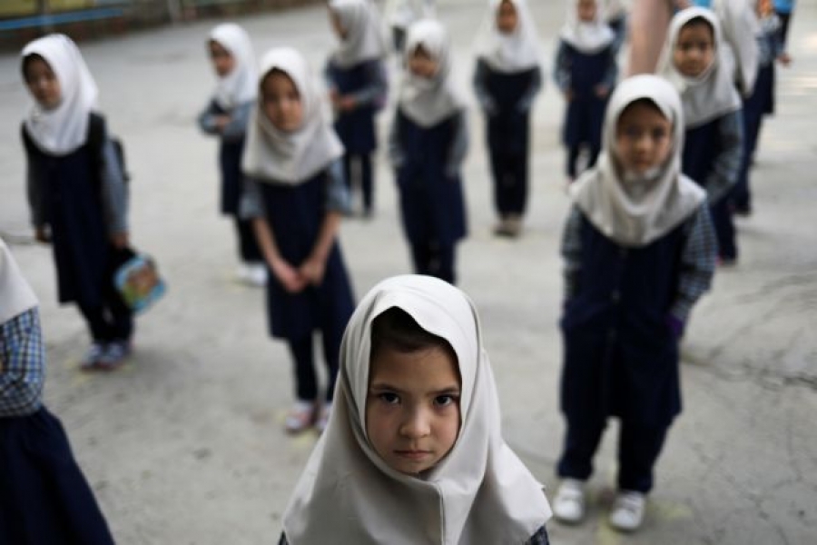 Αφγανιστάν: Η UNESCO ζητά την επιστροφή των κοριτσιών στις τάξεις των σχολείων - Μόνο τα αγόρια επέστρεψαν