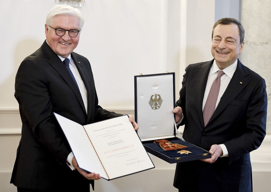 Γερμανία: Τίμησε τον M. Draghi για την προσφορά του στην Ευρώπη και στην Γερμανία