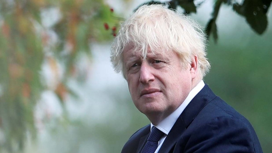 Ήρθε η ώρα του εμβολιασμού για τον Boris Johnson: «Επιτέλους θα κάνω το εμβόλιο της AstraZeneca»