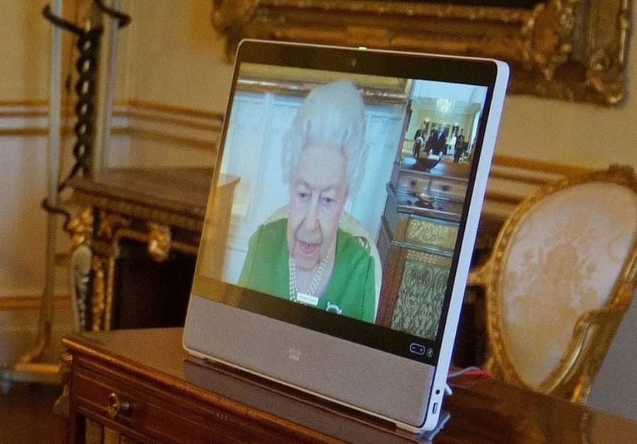 Τα κατάφερε η Βασίλισσα Ελισάβετ - Δεν την νίκησε ούτε ο κορωνοϊός - Η επιστροφή στα καθήκοντα