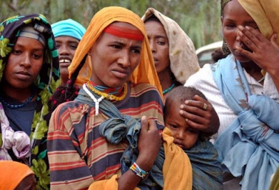 Αιθιοπία: Ο λιμός εξαπλώνεται στο Τιγκράι – Οι μητέρες ταΐζουν τα παιδιά τους φύλλα δέντρων