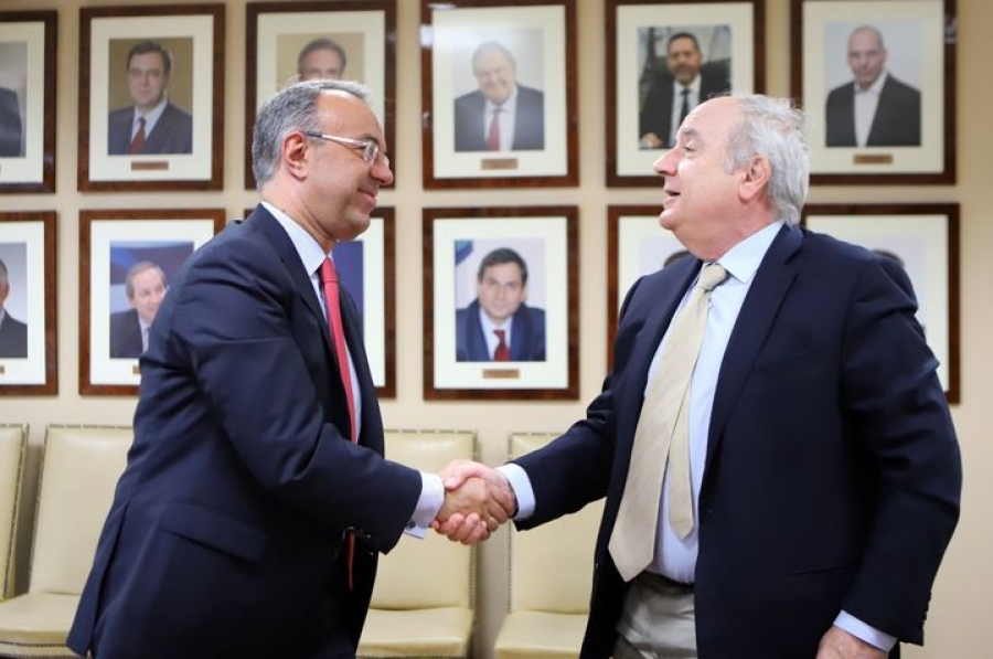 Ελληνικό: Υπεγράφη η σύμβαση για το καζίνο - Περιστέρης: Οι ελληνικές επιχειρήσεις βάζουν πλάτη