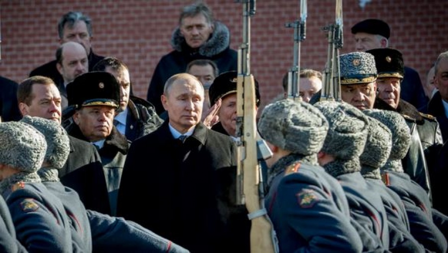 Ρωσία: Έτοιμη να απαντήσει σε προβοκάτσιες των Ουκρανών κατά τη διάρκεια της εκεχειρίας Putin