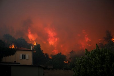 Οριοθετήθηκε η μεγάλη πυρκαγιά στις Ροβιές  Εύβοιας