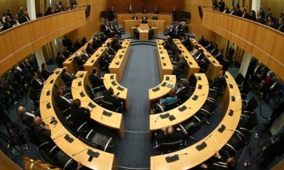 Κορωνοϊός: Στο κόκκινο η αντιπαράθεση Δημοκρατικών - Ρεπουμπλικάνων στις ΗΠΑ για τα μέτρα στήριξης