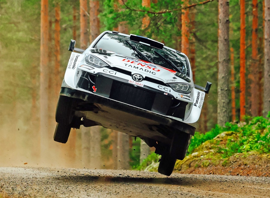 Ράλλυ Φινλανδίας: Ο Rovanpera σπάει την «κατάρα» με εμφατική νίκη στο σπίτι του