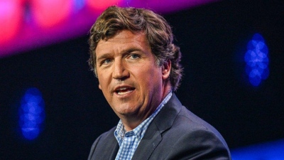 Εφιαλτική πρόβλεψη Tucker Carlson (δημοσιογράφος): Η αμερικανική αυτοκρατορία πεθαίνει στο Ιράν