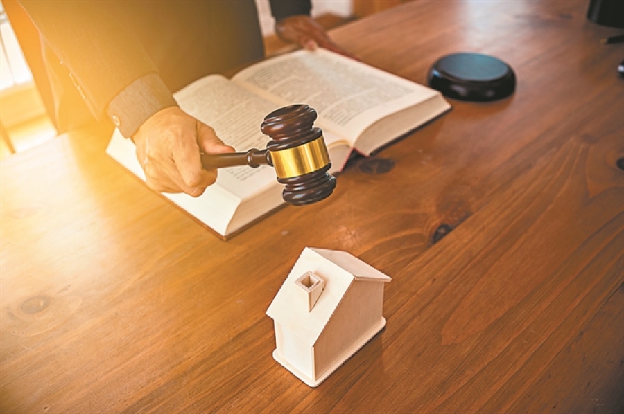 Άγριοι και επικίνδυνοι - Καταγγελία για servicer: Μου ζήτησαν να βρω 35.000 ευρώ σε 2 μέρες για να παγώσει ο πλειστηριασμός