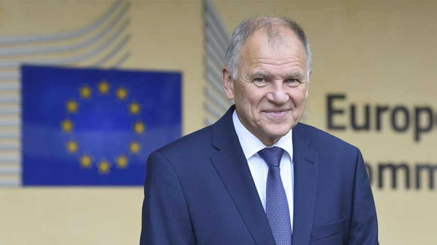 Andriukaitis (Επίτροπος Υγείας): «Η μικροβιακή αντοχή θα συνεχίσει να αποτελεί παγκόσμια απειλή»