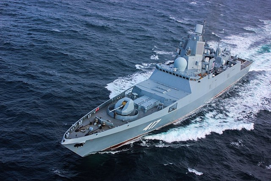 La Repubblica: Ρωσικό πλοίο με 100 κατασκόπους πλέει νότια της Σικελίας