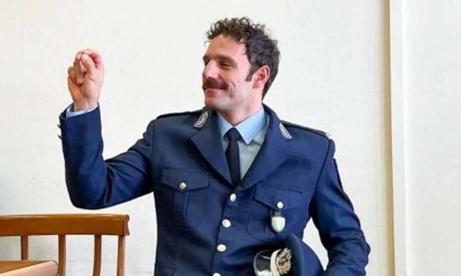 Συγκινεί ο Παραολυμπιονίκης Αντώνης Τσαπατάκης: Προήχθη σε αξιωματικό της ΕΛ.ΑΣ