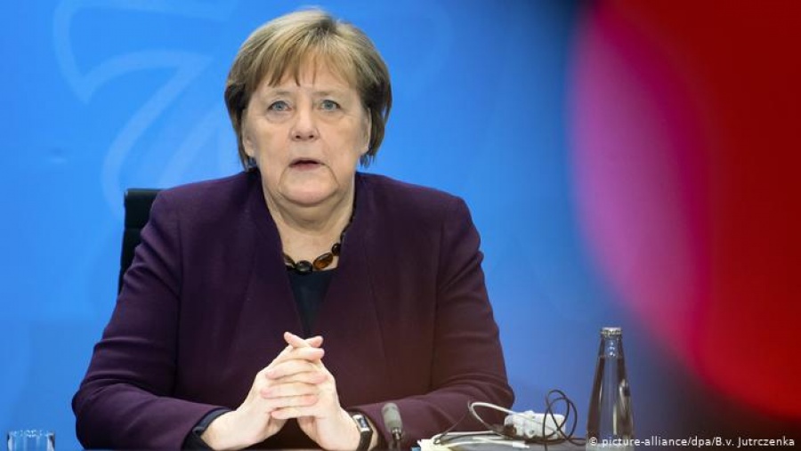 Η Merkel απορρίπτει και πάλι τα corona bonds - Aνοικτή σε οικονομική αλληλεγγύη της Γερμανίας