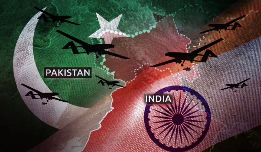 Στο χείλος του χάους, Βρετανία, ΗΠΑ παρεμβαίνουν για να διατηρηθεί η εκεχειρία μεταξύ Ινδίας και Πακιστάν