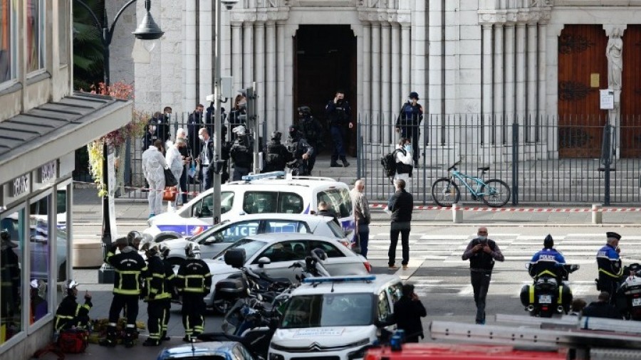 Καταδικάζει τις επιθέσεις στη Γαλλία η διεθνής κοινότητα -  Η αντίδραση Ευρώπης, ΗΠΑ, Κρεμλίνου, Τουρκίας