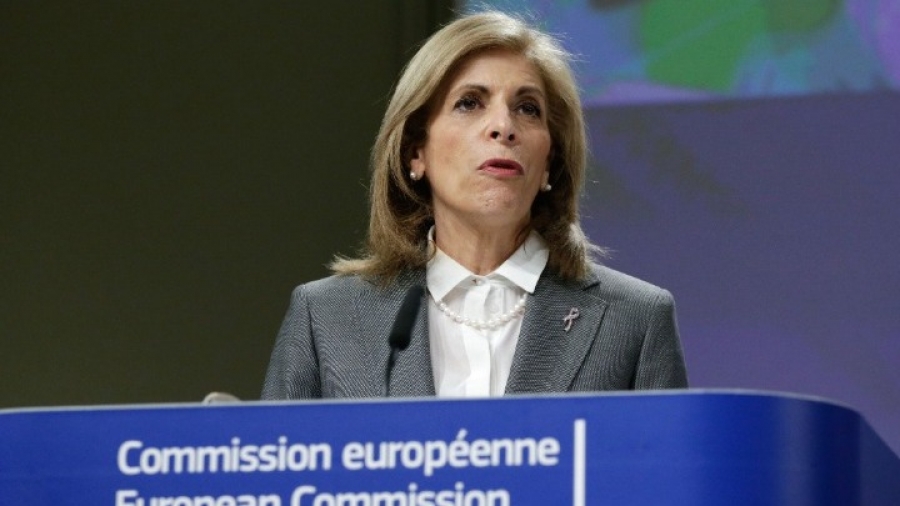 Κυριακίδου (Κομισιόν): Σημαντικό «όπλο» το εμβόλιο της AstraZeneca – Κρίσιμη η εμπιστοσύνη των πολιτών