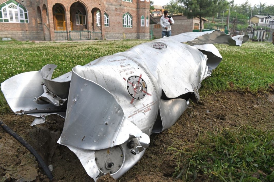 Ρωσικά S-400, κινεζικά J-10 και γαλλικά Rafale: Με τι πολεμούν η Ινδία και το Πακιστάν