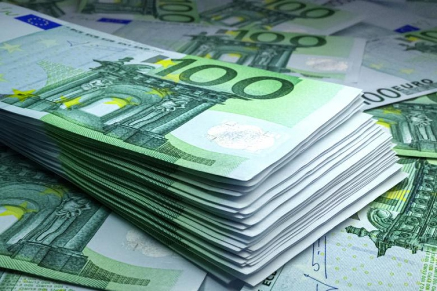 Η κλοπή του αιώνα συνεχίζεται... Η Ευρωπαϊκή Ένωση «μοιράστηκε» ρωσικά περιουσιακά στοιχεία με την Ουκρανία