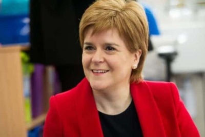 Περισσότερους μετανάστες ζητά η «γερασμένη» Σκωτία, με στόχο την ενίσχυση της οικονομικής ανάπτυξης