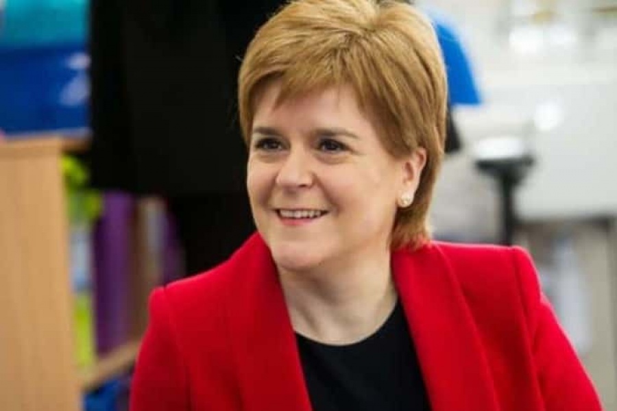 Περισσότερους μετανάστες ζητά η «γερασμένη» Σκωτία, με στόχο την ενίσχυση της οικονομικής ανάπτυξης