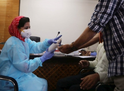 Ινδία - Έρευνα: Τα δύο τρίτα του πληθυσμού έχουν αντισώματα κατά του κορωνοϊού