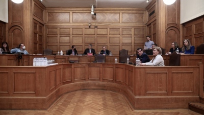 Βουλή: ΣΥΡΙΖΑ και ΚΚΕ ζήτησαν την απόσυρση της κοινοτικής Οδηγίας για τα εργασιακά που φέρνει ο Α. Γεωργιάδης