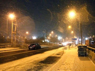 Συνεχίζεται η χιονόπτωση στα βόρεια προάστια Αττικής