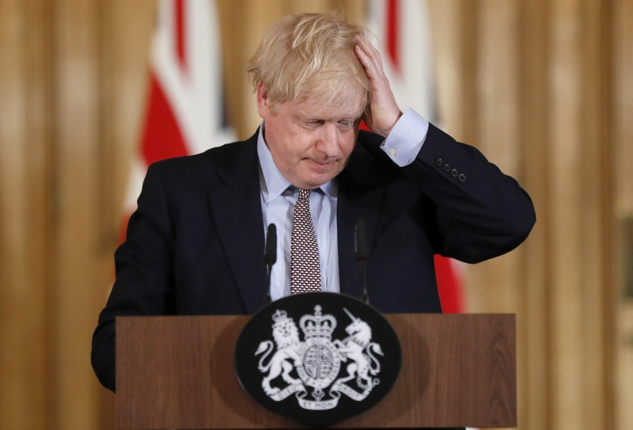 Έκθεση - κόλαφος για Boris Johnson: Ιστορική η αποτυχία στη διαχείριση της πανδημίας