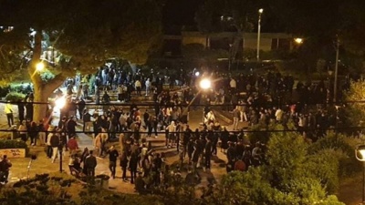 Κόντρες για τα υπαίθρια πάρτι - Στους δήμους ρίχνει το μπαλάκι η κυβέρνηση