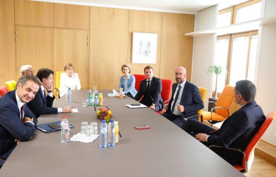 Σύνοδος Κορυφής: Συνάντηση Μητσοτάκη, Μerkel, Μacron, Sánchez και Conte - Eίμαστε πλειοψηφία, λέει ο Ιταλός πρωθυπουργός