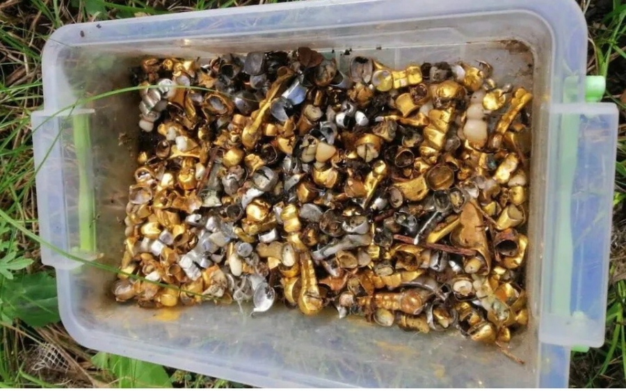 Μυθοπλάστες οι Ουκρανοί – Πως τα «χρυσά δόντια» της Ουκρανίας αποδείχθηκαν φιάσκο και ο περίεργος δονητής