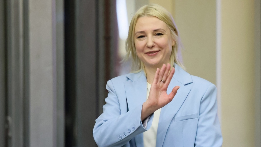 Ρωσία: Απαγορεύτηκε στην δημοσιογράφο Yekaterina Duntsova να κατέβει στις εκλογές