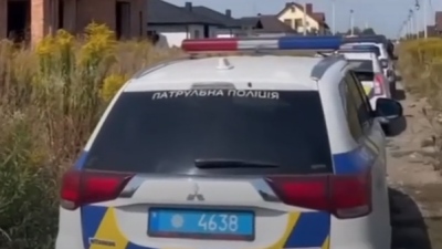 Στα πρόθυρα εμφυλίου η Ουκρανία - Άντρες πυροβολούν στρατολόγους που τους καταδίωξαν (vid)