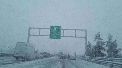 Προληπτική απαγόρευση φορτηγών σε τμήμα της Αθηνών – Λαμίας, λόγω  χιονοπτώσεων