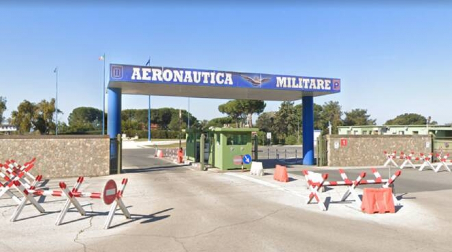 Ιταλία: Έφτασαν οι πρώτες 250.000 δόσεις του εμβολίου της AstraZeneca