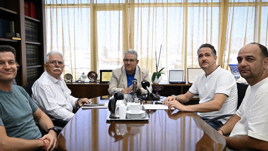 Κουτσούμπας: Τεράστιες ελλείψεις στο Πυροσβεστικό Σώμα, αλλά η κυβέρνηση  συνεχίζει να επιλέγει τη λύση των συμβασιούχων