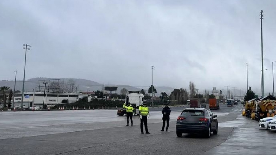 ΕΛ.ΑΣ - Πρωτομαγιά: Αυξημένα μέτρα της Τροχαίας  από 30/4 έως 4/5 - Πού θα απαγορευτεί η κυκλοφορία για φορτηγά