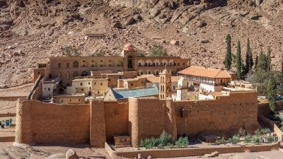 Αρχιεπίσκοπος Σινά: «Η Μονή επανήλθε στη νομιμότητα – Εκτός τειχών οι πραξικοπηματίες»