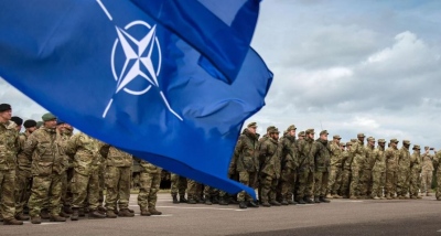 Politico: To NATO αργά ή γρήγορα θα στείλει στρατεύματα στην Ουκρανία