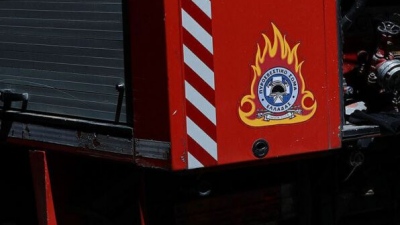 Συναγερμός στην Πυροσβεστική - Πυρκαγιά στη Βραυρώνα - Κινητοποιήθηκαν και εναέρια μέσα