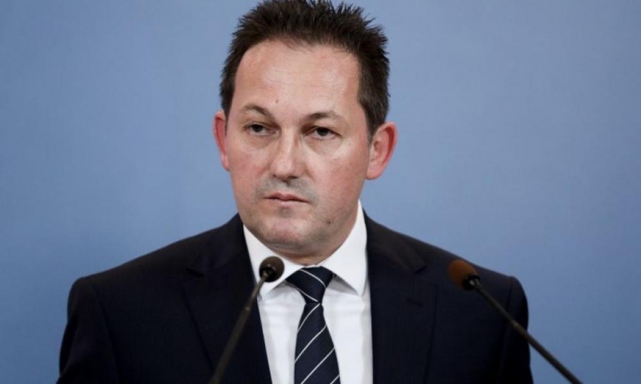 Πέτσας: Μαζί με την πολυμέτωπη κόλαση έχουμε να αντιμετωπίσουμε και τα fake news