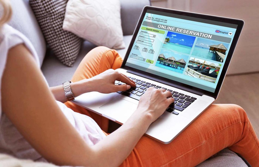 Expedia: Ποιες πληροφορίες ζητούν οι ταξιδιώτες πριν από την κράτηση