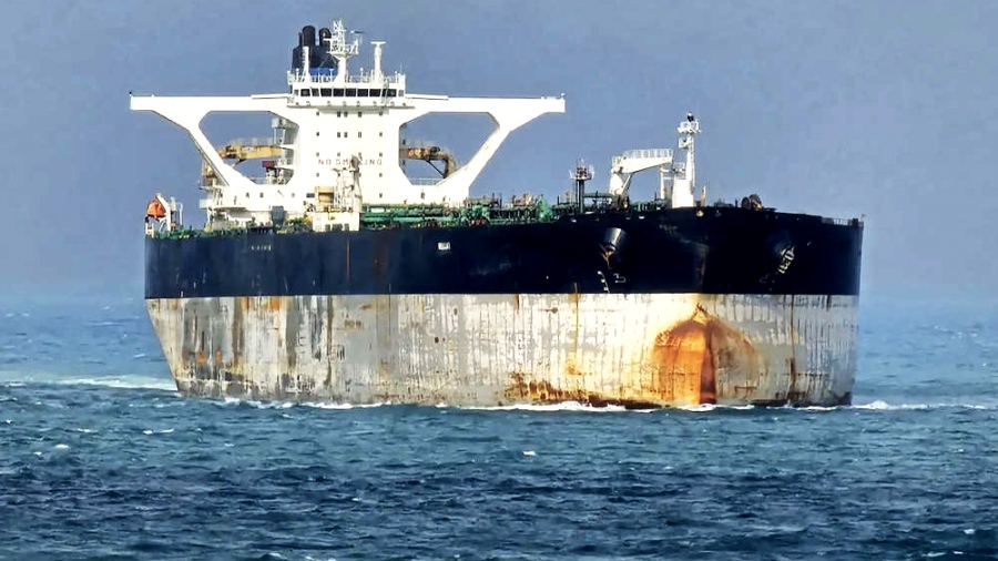 Η Γερμανία σε παροξυσμό: Ένα ρωσικό πλοίο - zombie προσέγγισε τη Βόρεια Θάλασσα και έσπειρε πανικό στο Βερολίνο