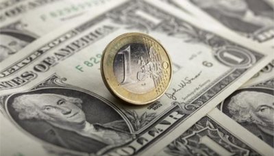 Σταθεροποιητικές τάσεις εμφανίζει η ισοτιμία ευρώ/δολαρίου - Στα 1,1610 δολάρια το κοινό νόμισμα