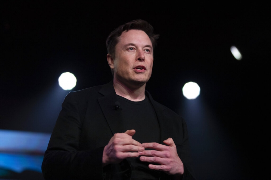 Musk κατά κυβέρνησης των ΗΠΑ: Ούτε με το πιστόλι στον κρόταφο δεν θα λογοκρίνω τα ρωσικά ΜΜΕ
