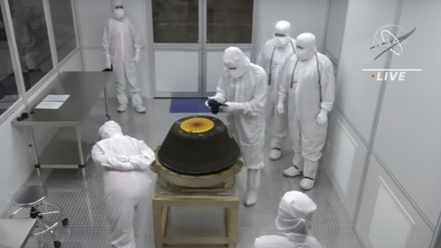 Μετά από τέσσερις μήνες η NASA άνοιξε το δοχείο με το κυρίως δείγμα του αστεροειδούς Μπενού