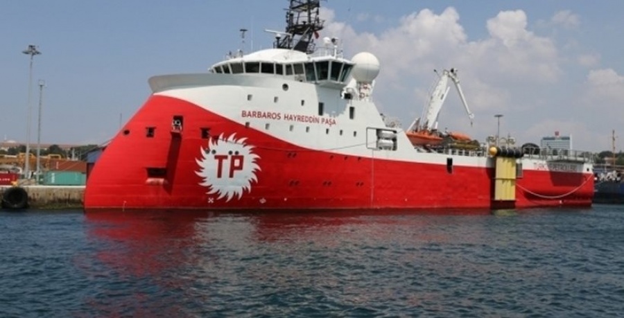 Εντός της κυπριακής ΑΟΖ στο οικόπεδο 4 το Barbaros – Συνοδεύεται από 4 πολεμικά πλοία